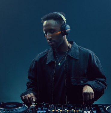 beyerdynamic-dj-300-pro-x-iki-farkli-boyut-ile-geliyor-ZMBMs3aI.jpg