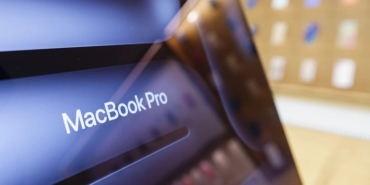 dokunmatik-macbook-pro-yolda-ipad-ve-mac-deneyimi-birlesiyor-5IYbJ9dY.jpg