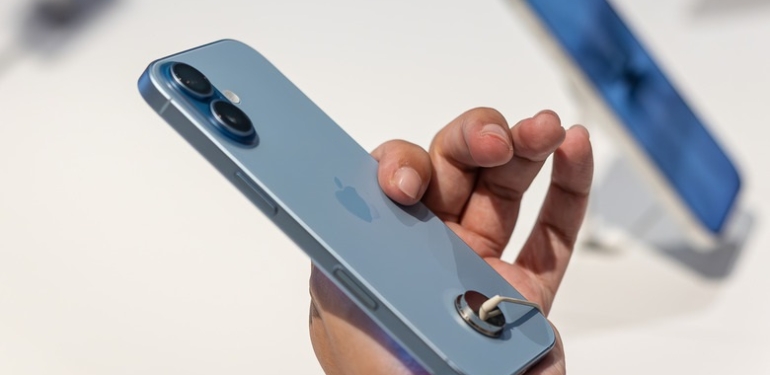 iphone-18-baz-model-12gb-ram-ile-gelebilir-1hYGSFMe.jpg