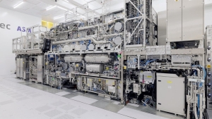 samsung-770-milyon-dolara-2-high-na-euv-makinesi-aldi-sJ3qO38O.jpg