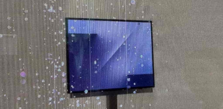 samsung-ilk-uce-katlanan-telefonunu-tanitti-iste-galaxy-z-trifold-tasarimi-VK3GKr5j.jpg