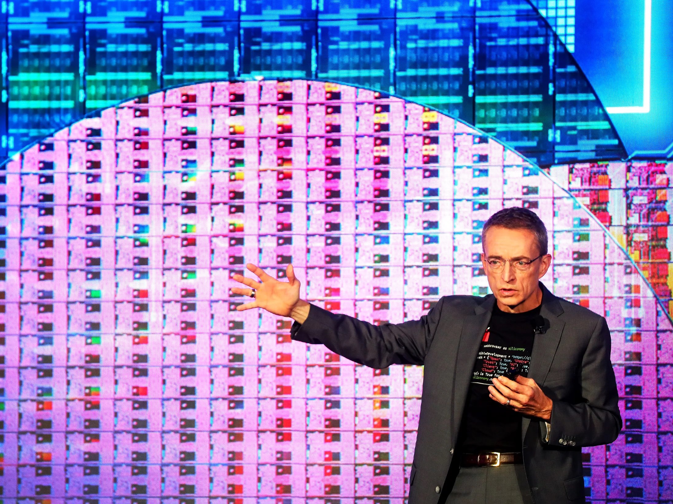 tsmc-kurucusundan-intel-aciklamasi-yapay-zekaya-odaklanmaliydi-pVR3Guyh.jpg