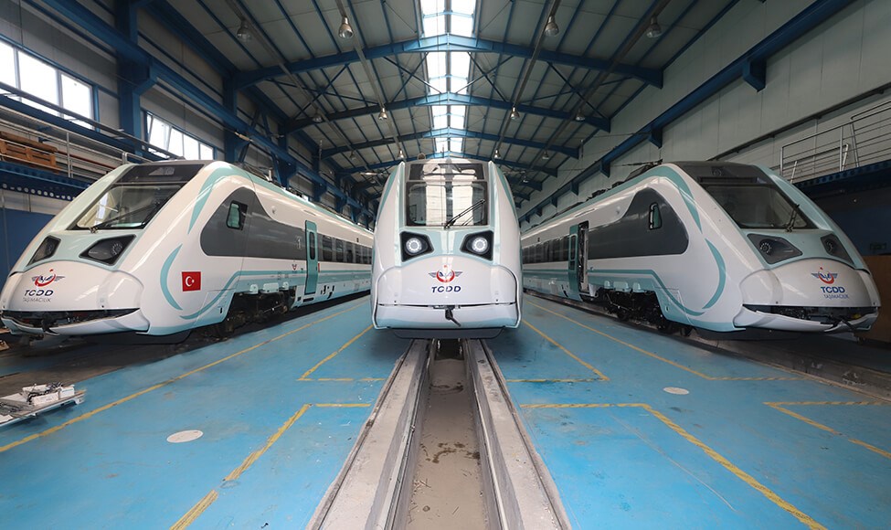 turasas-yerli-tren-ve-lokomotif-uretimi-icin-uc-yeni-fabrika-kuracak-g3baZAep.jpg