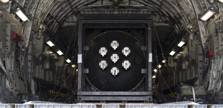 ABD’den tarihi adım: Nükleer mikroreaktör ilk kez uçakla nakledildi