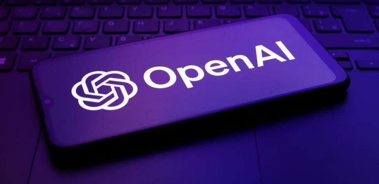OpenAI donanıma giriyor: Akıllı telefon yerine AI kulaklık