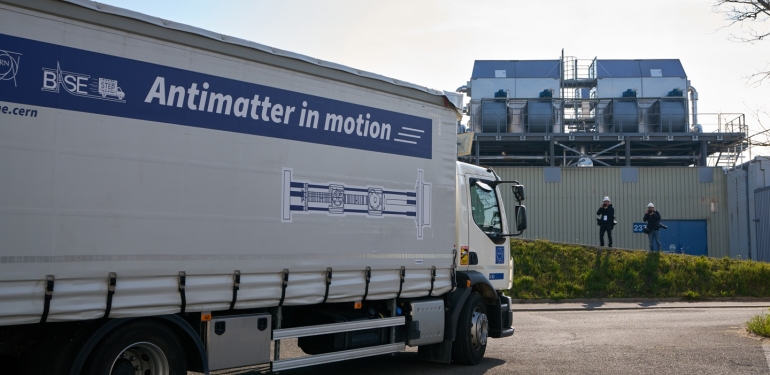 antimadde-ilk-kez-kamyonla-tasindi-uretimi-neredeyse-imkansiz-maliyeti-akil-almaz-7uAgWVt2.jpg