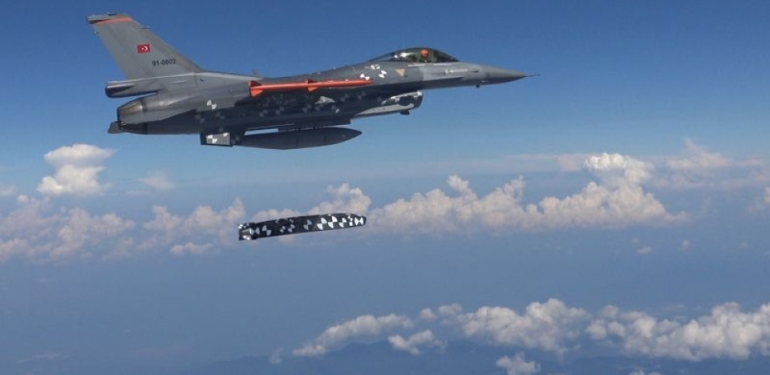 Bakan Kacır: Milli seyir füzemiz SOMJ, son atış testinde hedefini tam isabetle vurdu