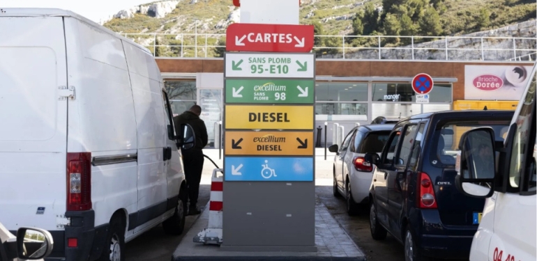 Fransa’dan akaryakıt krizine 70 milyon euroluk destek paketi