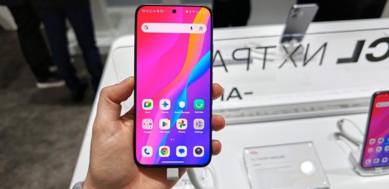 TCL’in göz dostu NXTPAPER ekranları artık AMOLED teknolojisini kullanıyor