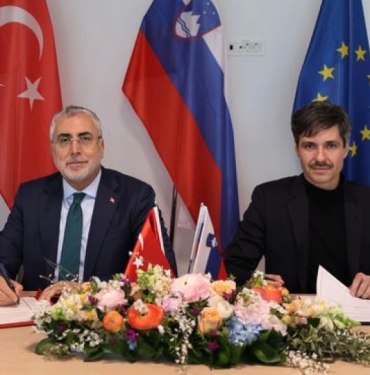 turkiye-ile-slovenya-arasinda-sosyal-guvenlik-anlasmasi-krDYPtp8.jpg